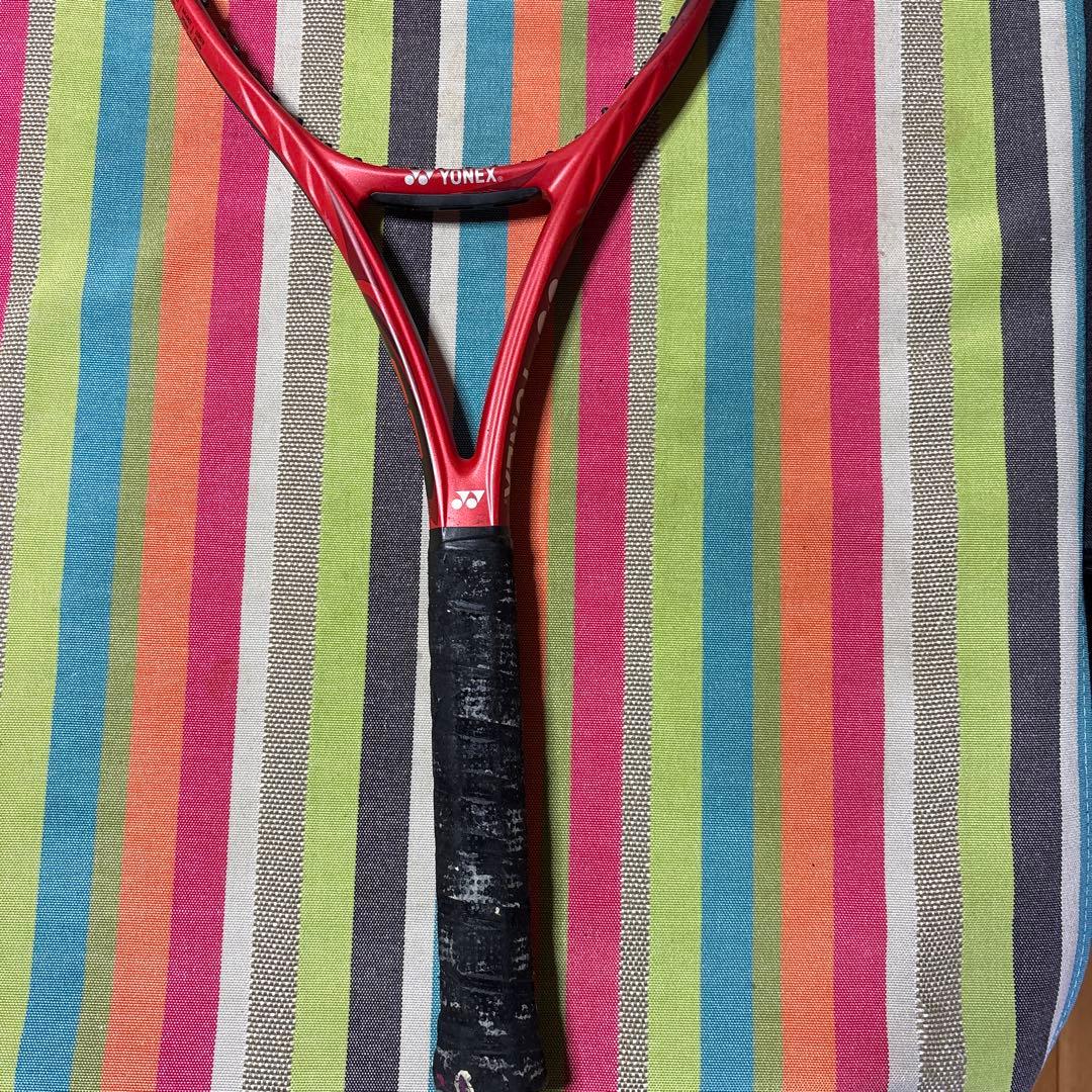 YONEX VCORE 98 硬式テニスラケット　ヨネックス　ブイコア98