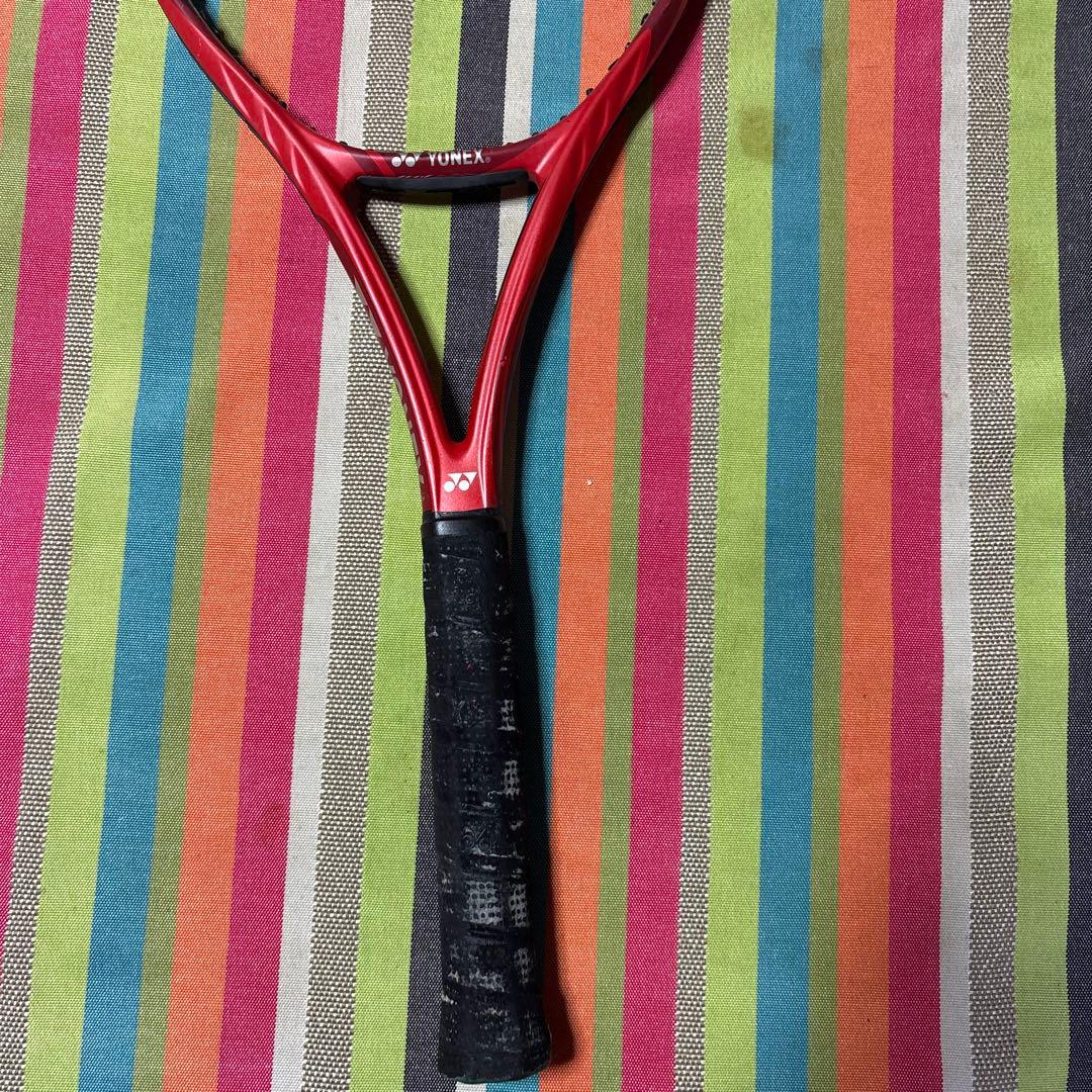 YONEX VCORE 98 硬式テニスラケット　ヨネックス　ブイコア98