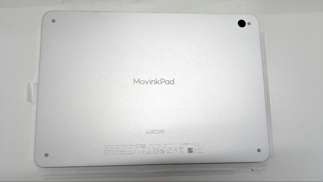 ほぼ未使用完品　wacom movinkpad11 ケース付