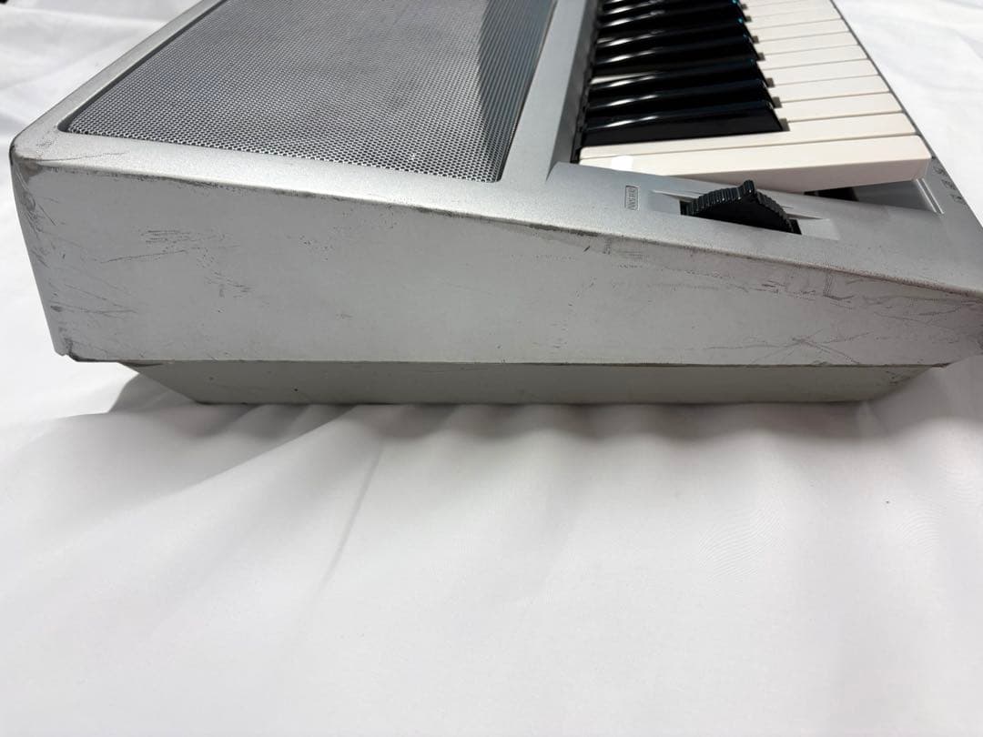 ヤマハ　電子キーボード　全鍵盤音確認済　DGX-200