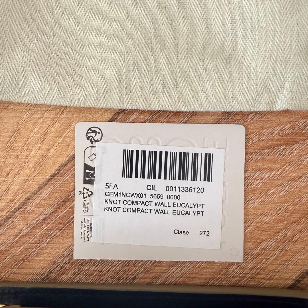 新品 LOEWE ノットコンパクトウォレット ユーカリ×ネイビー 人気色 正規品