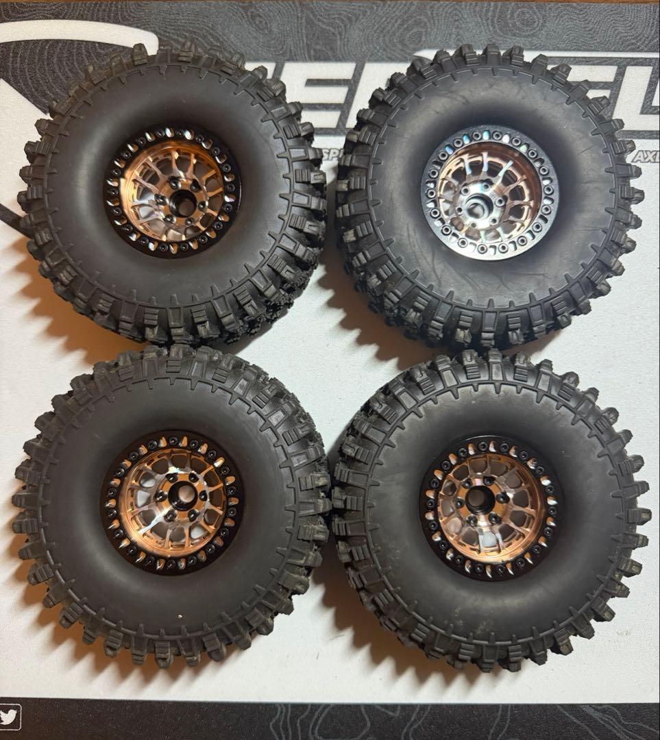 axial rc4wd等に1.9 ビードロック、タイヤセット