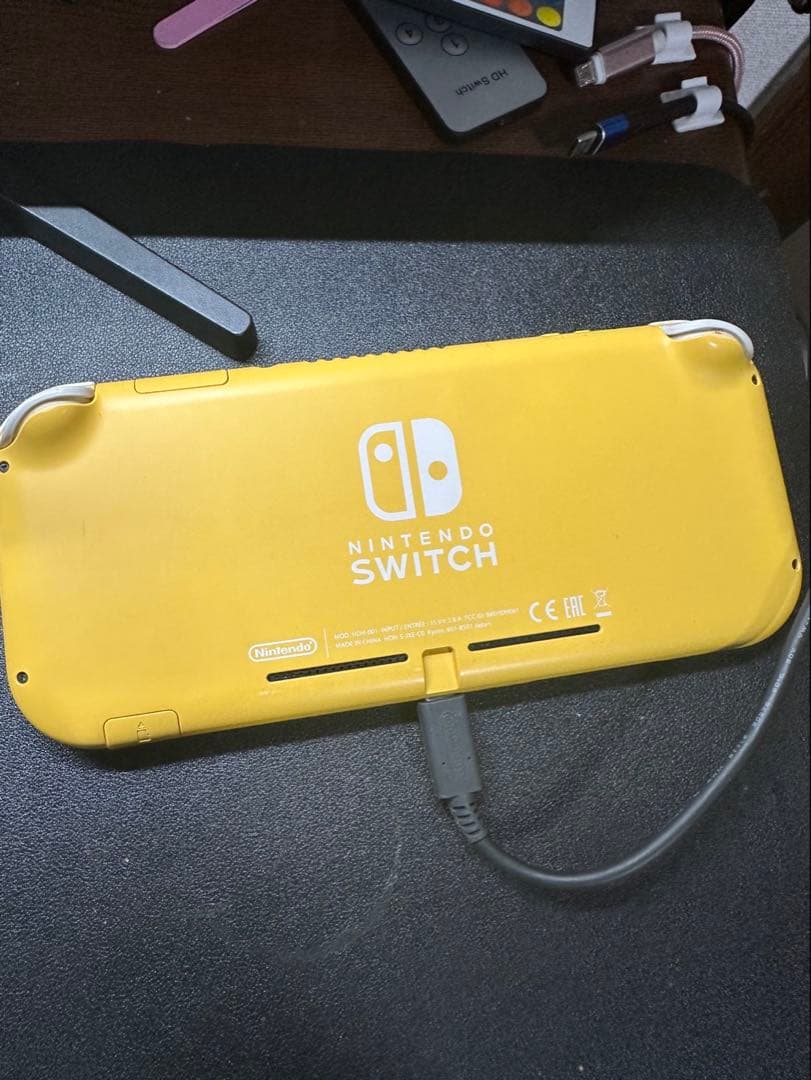 ジャンクNintendo Switch Lite イエロー