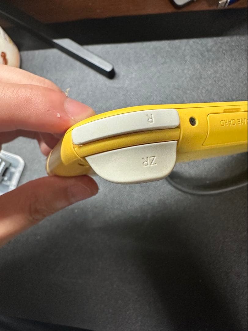 ジャンクNintendo Switch Lite イエロー