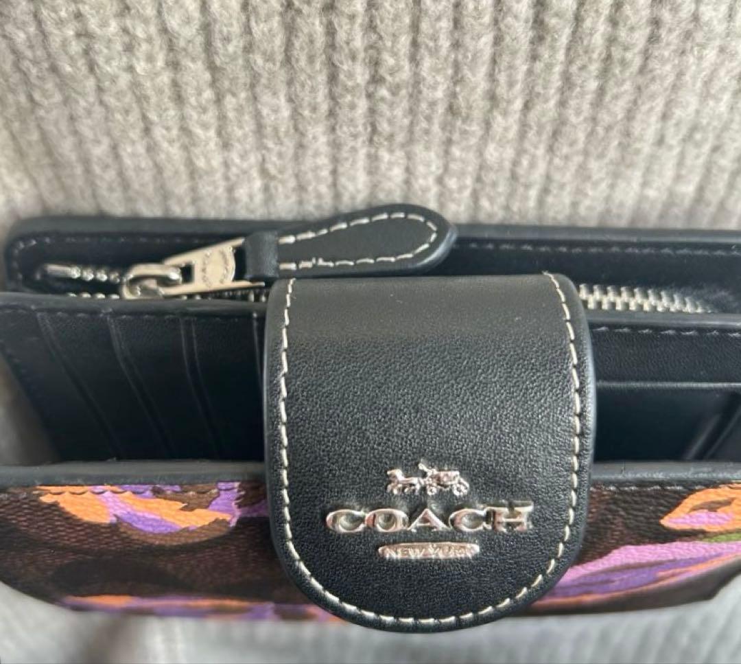 coach 二つ折り財布