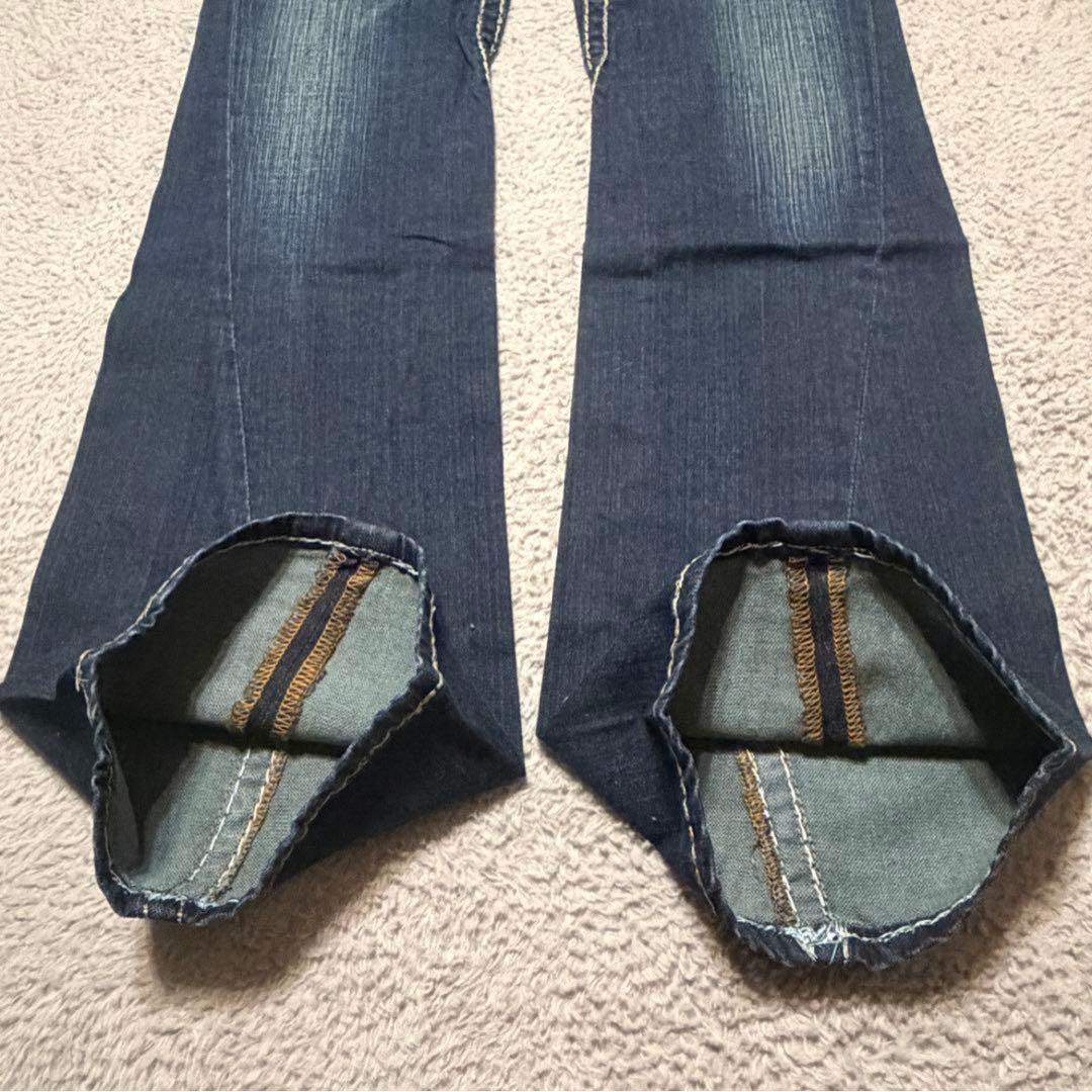 True Religion フレアデニムパンツ
