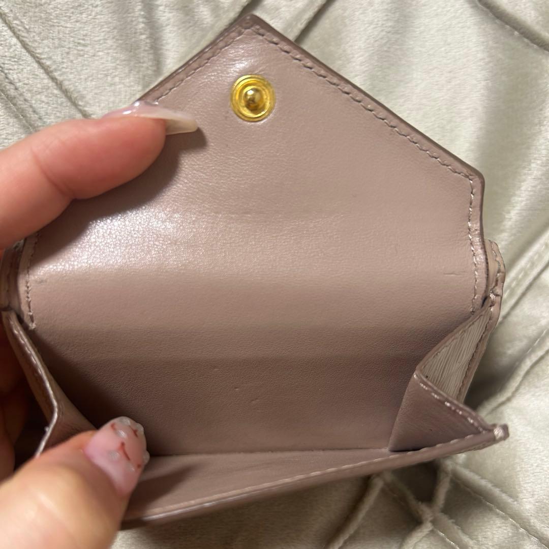 PRADA エピレザー 三つ折り財布 ベージュ