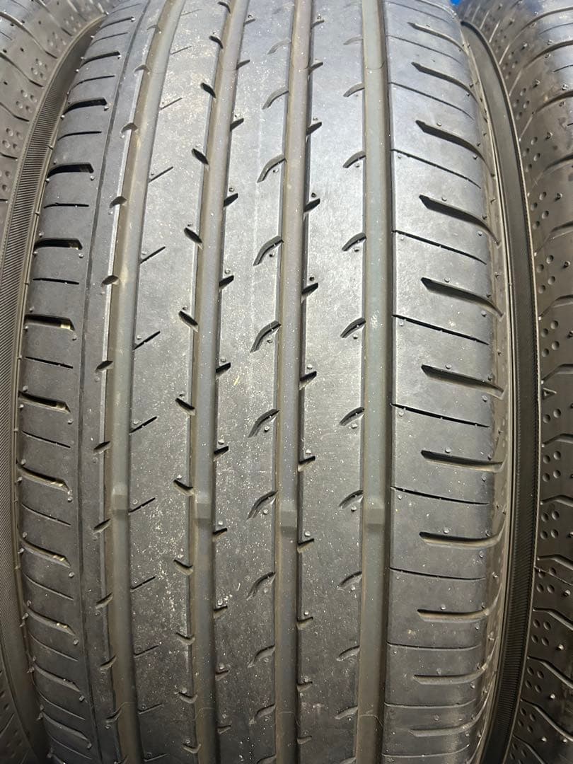 新車外し　225/65R17 40系　アルファード　純正タイヤ　2025年製
