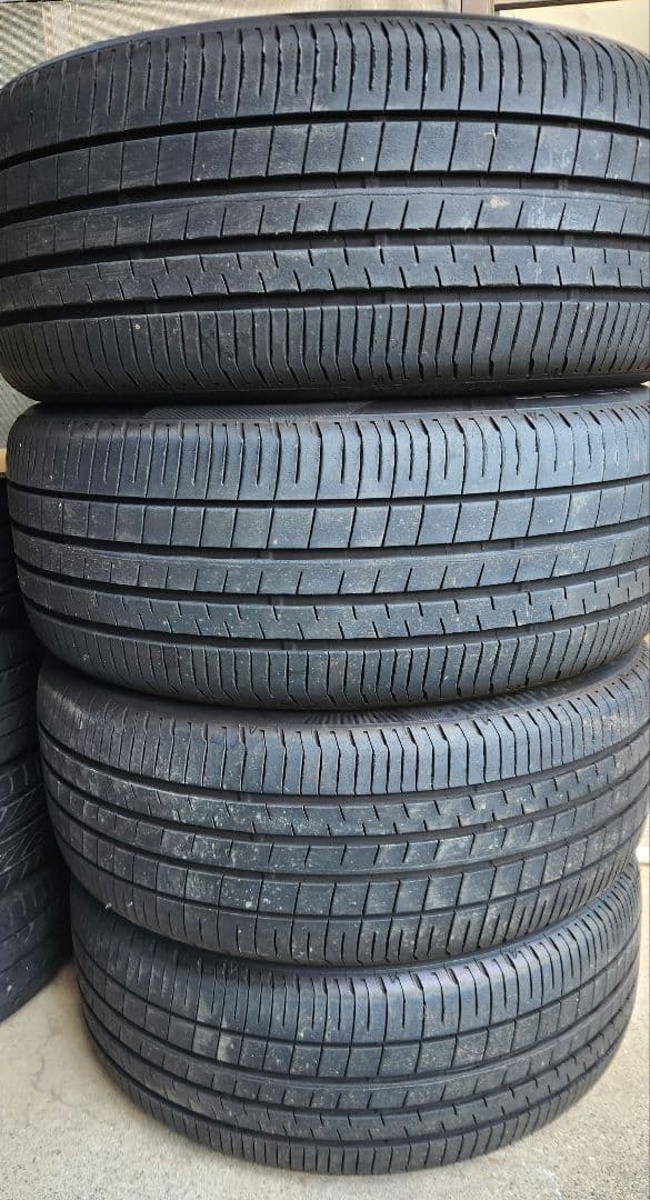 送料込み！DUNLOP ビューロVE304 225/45R18 4本セット