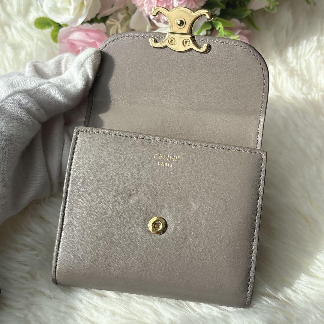 美品✨CELINE トリオンフ スモールフラップウォレット 三つ折り グレージュ