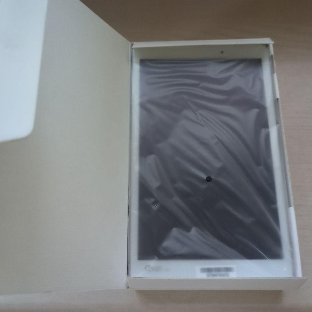 au Qua tab PX LGT31 タブレット ホワイト 新品未使用