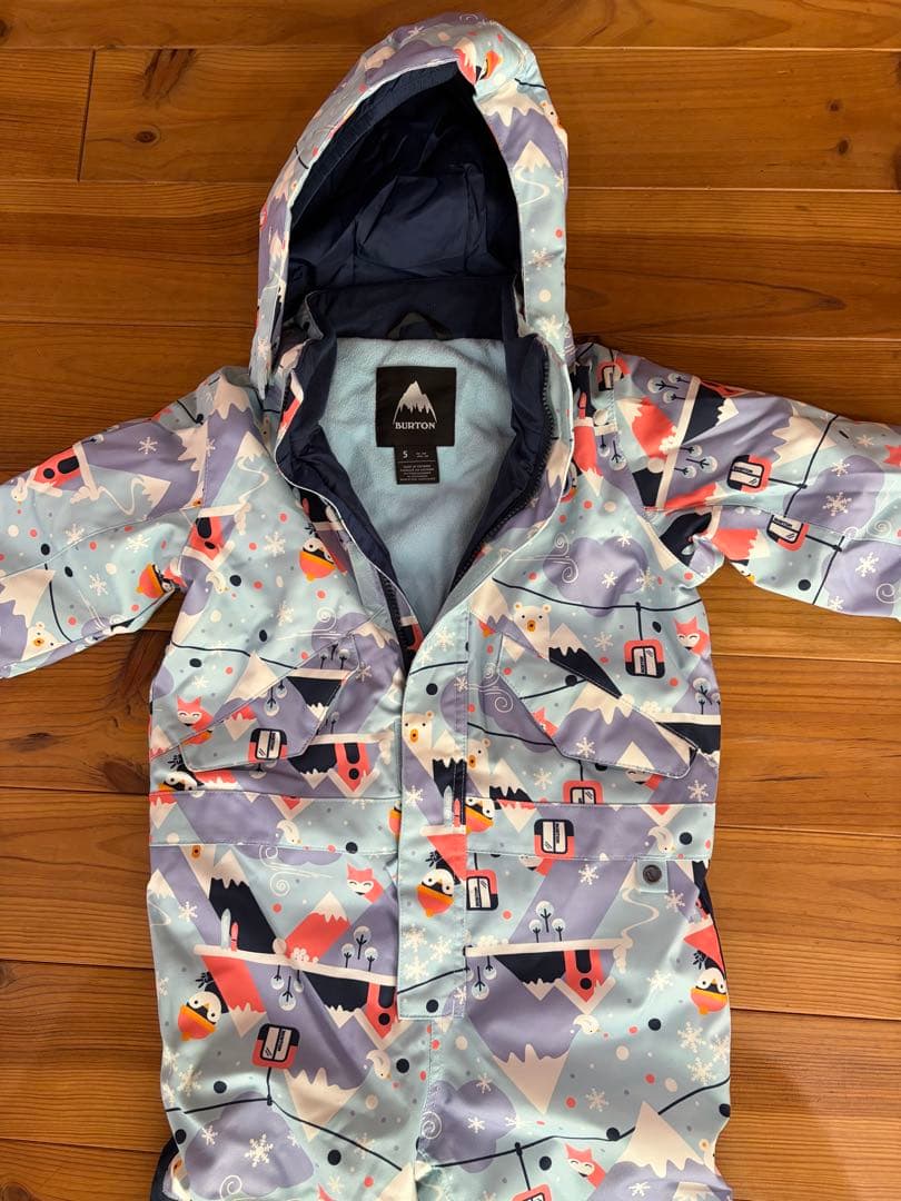 美品BURTON 子供用スノーボードウェア 5サイズ110cm