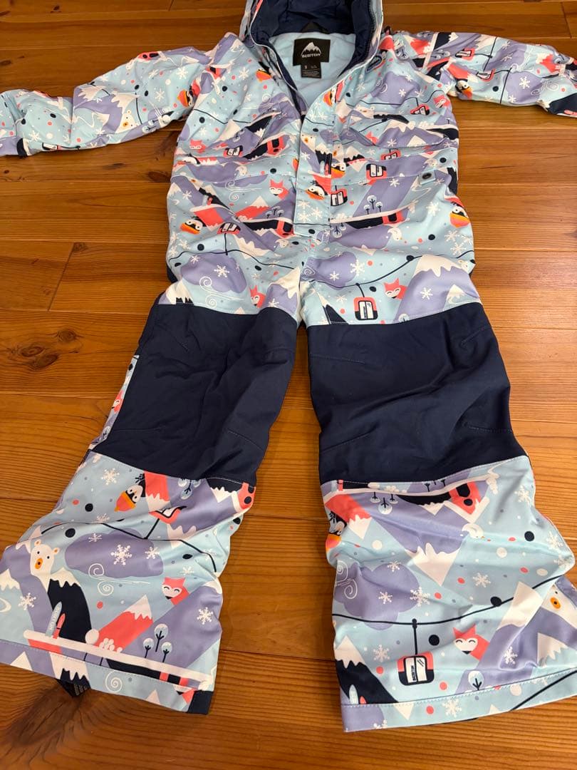 美品BURTON 子供用スノーボードウェア 5サイズ110cm