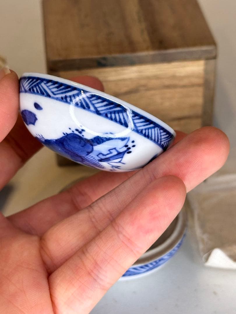 竹泉」造 青花染付 香合 風景図 共箱 共布 底款あり