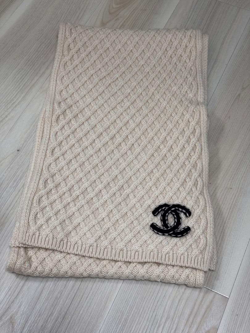 CHANEL ケーブル編み マフラー アイボリー