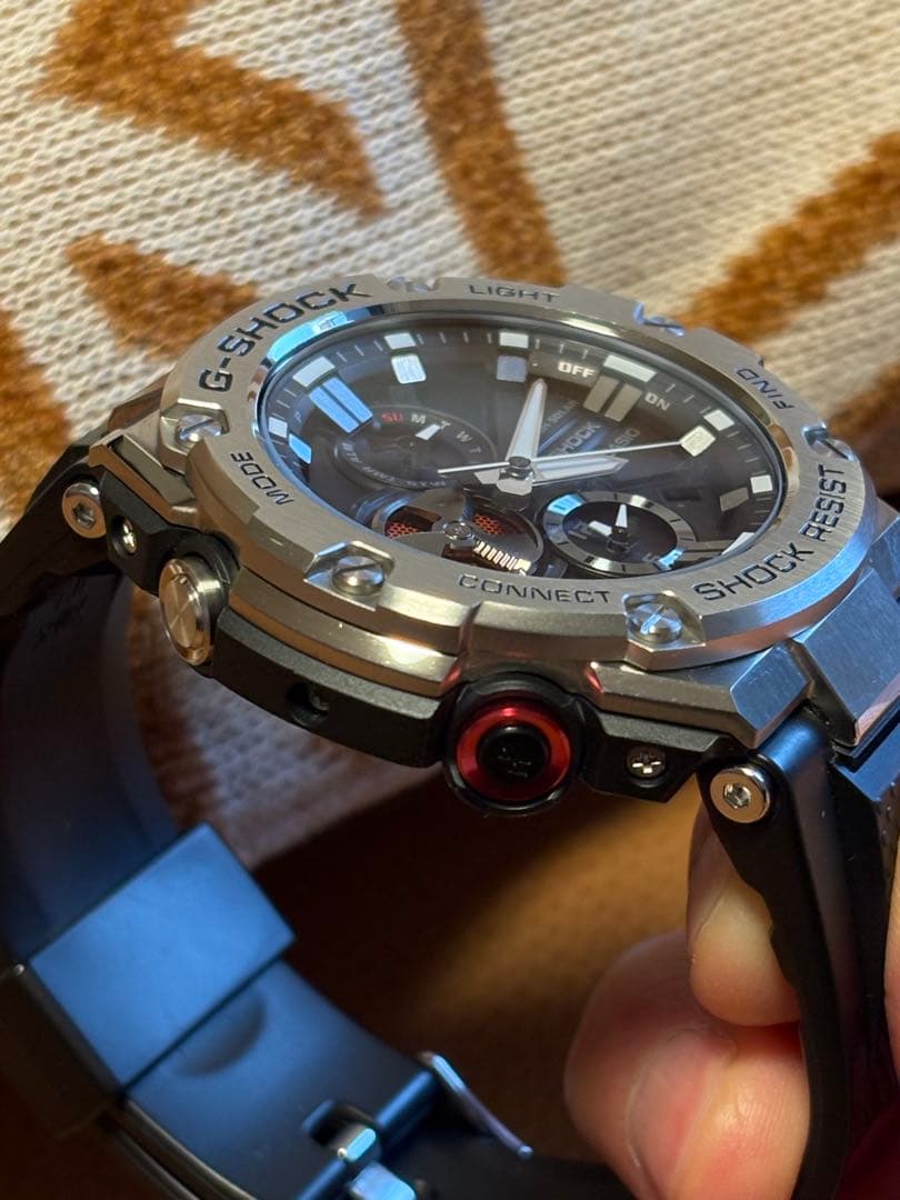 [美品] CASIO GST-B100-1AJF Bluetooth搭載