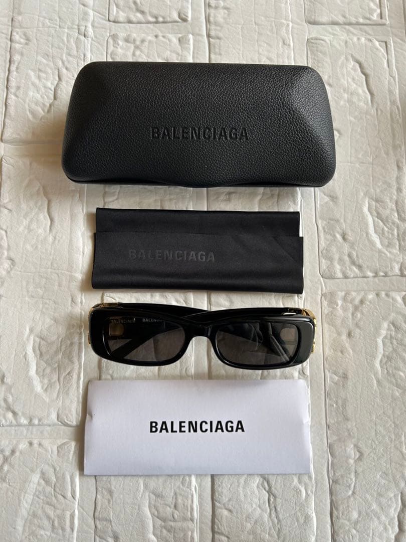 新品 Balenciaga バレンシアガ　サングラス