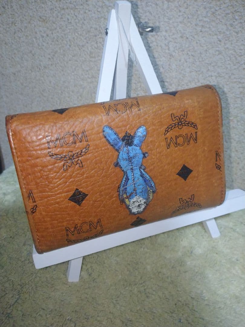 MCM　エムシーエム　三つ折り財布　ラビット　レザー