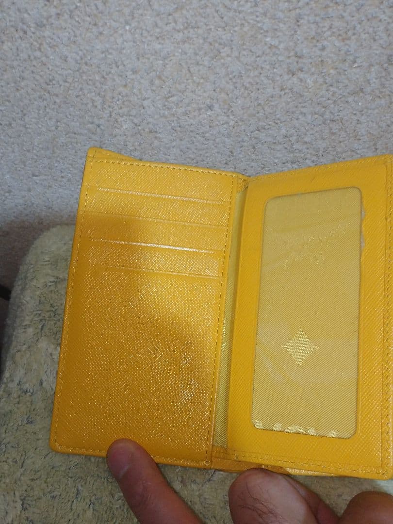 MCM　エムシーエム　三つ折り財布　ラビット　レザー