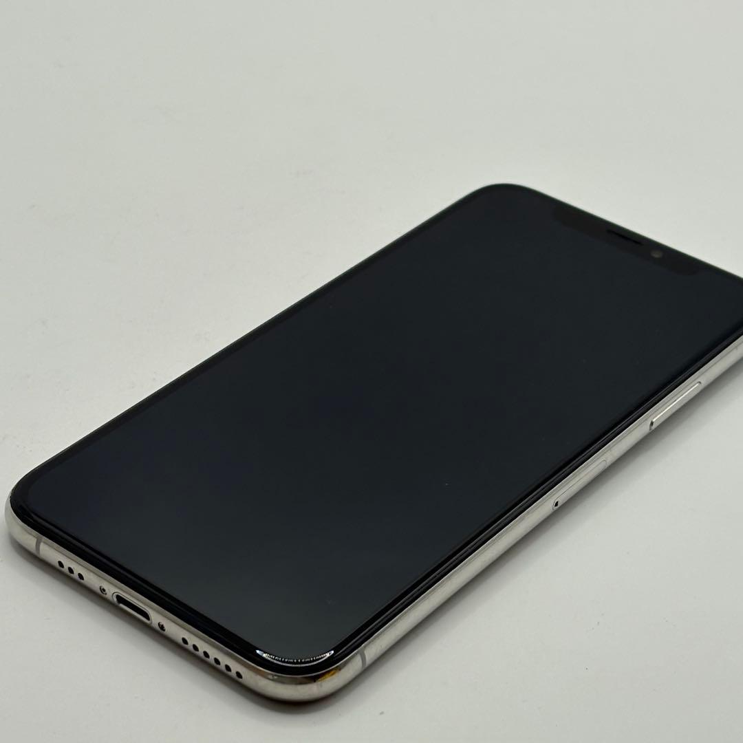 iPhone Xs ホワイト　ジャンク 初期化済み バッテリー最大容量84％