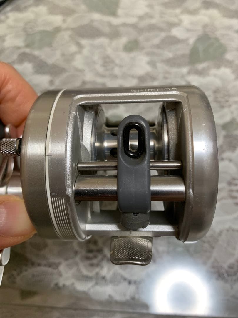 中古 SHIMANO CALCUTTA 100