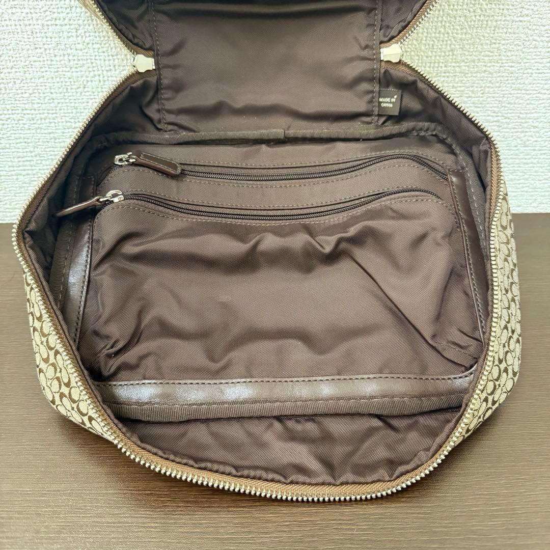 COACH ミニシグネチャー ハンドバッグ トラベルにも！！