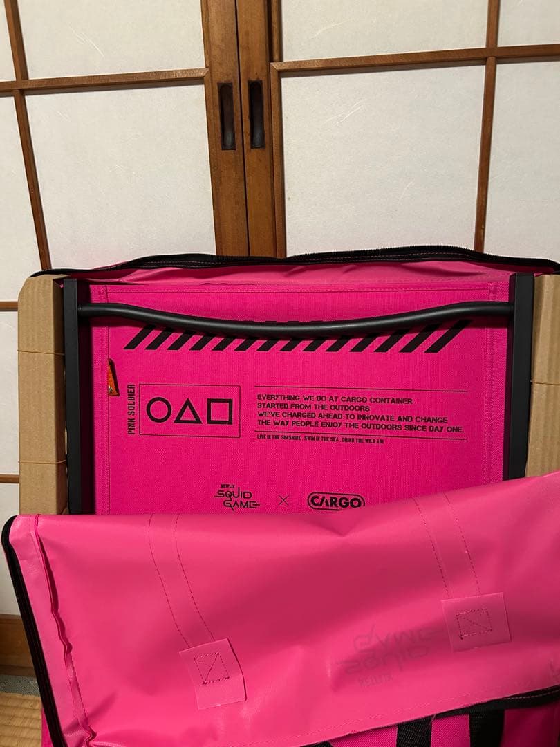 CARGO COSY FOLDING CHAIR カーゴコンテナ　チェア