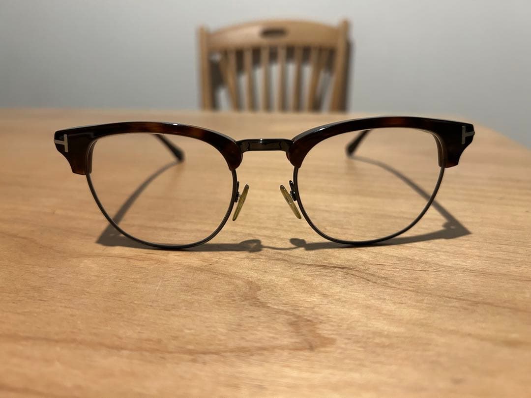 トムフォード　TOM FORD 調光レンズ　ケース付き