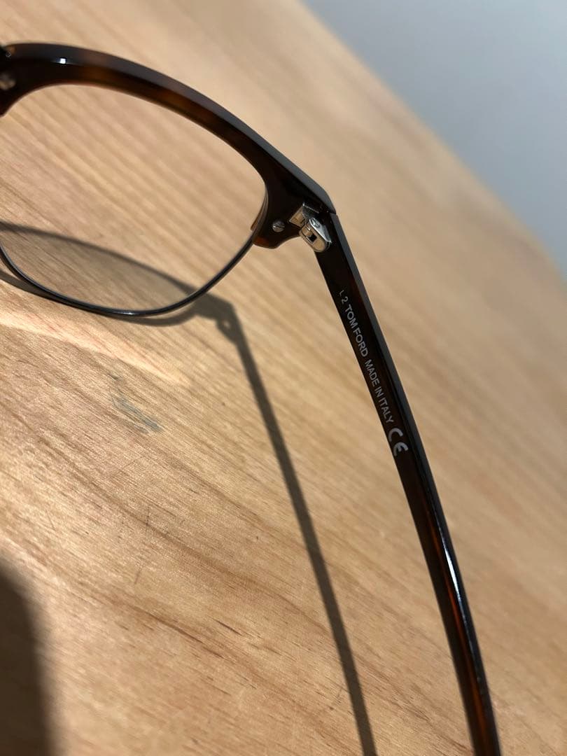 トムフォード　TOM FORD 調光レンズ　ケース付き