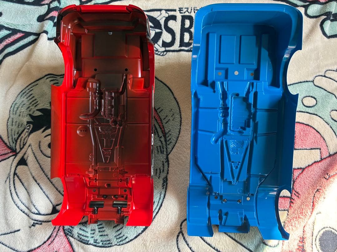 タミヤ メーカー塗装済 トラックボディ 2枚