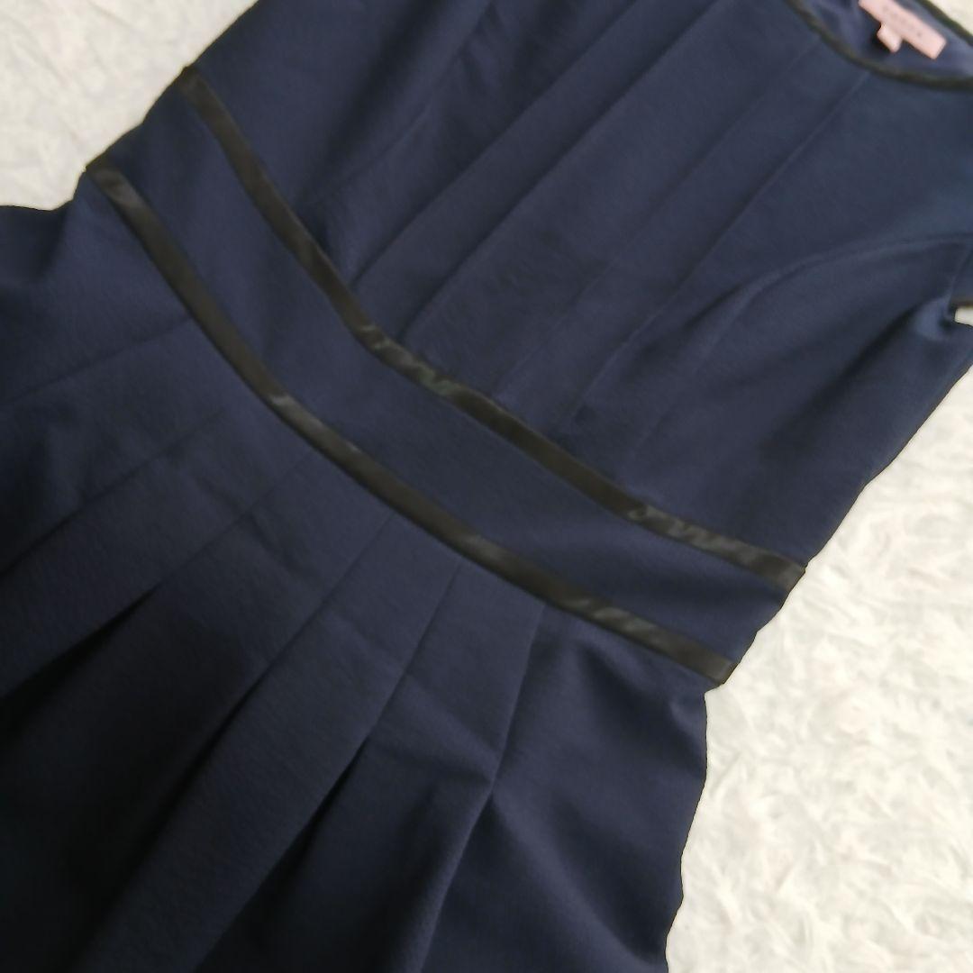 【TOCCA】【洗える！】CASCADE ドレス ひざ丈ワンピース　ネイビー