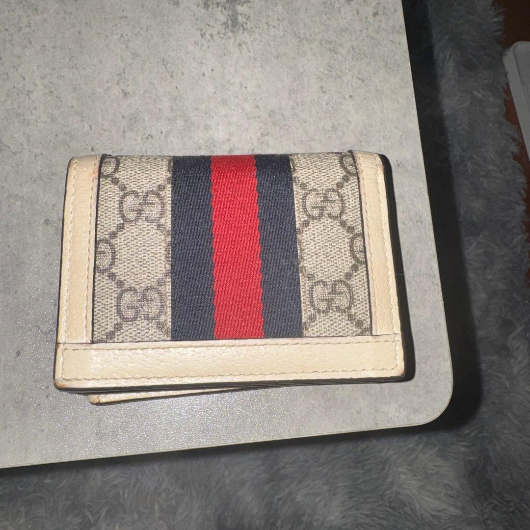 Gucci財布