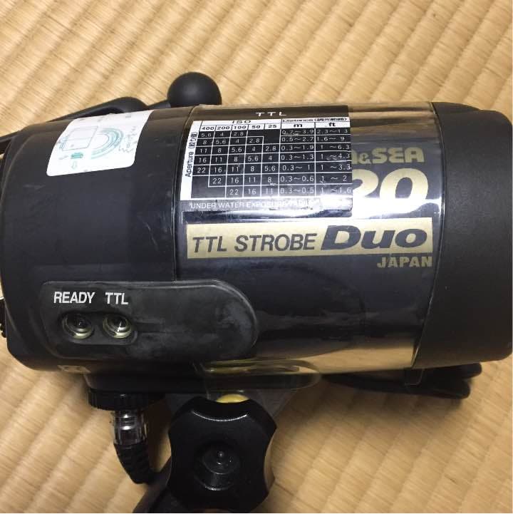 シーアンドシー 水中ストロボ