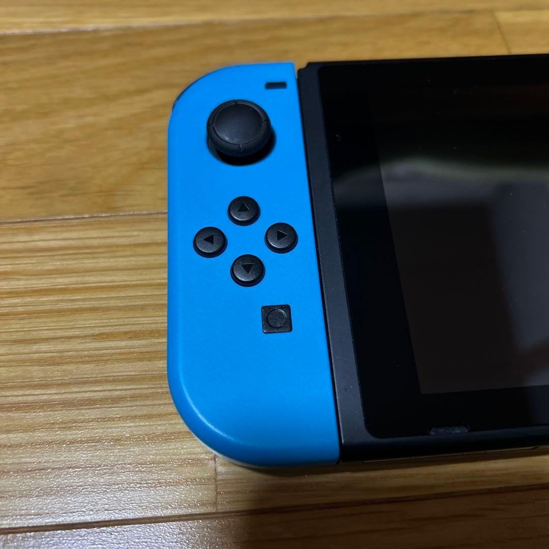 Nintendo Switch 本体のみ　　マリオケース付き