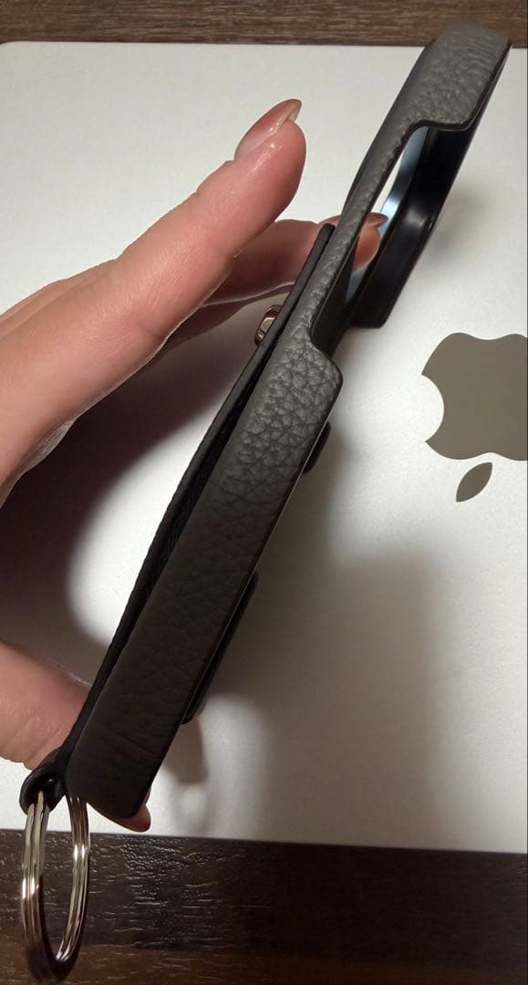 【早い者勝ち♡】iPhone17pro専用 バックカバーケース シュリンクレザー