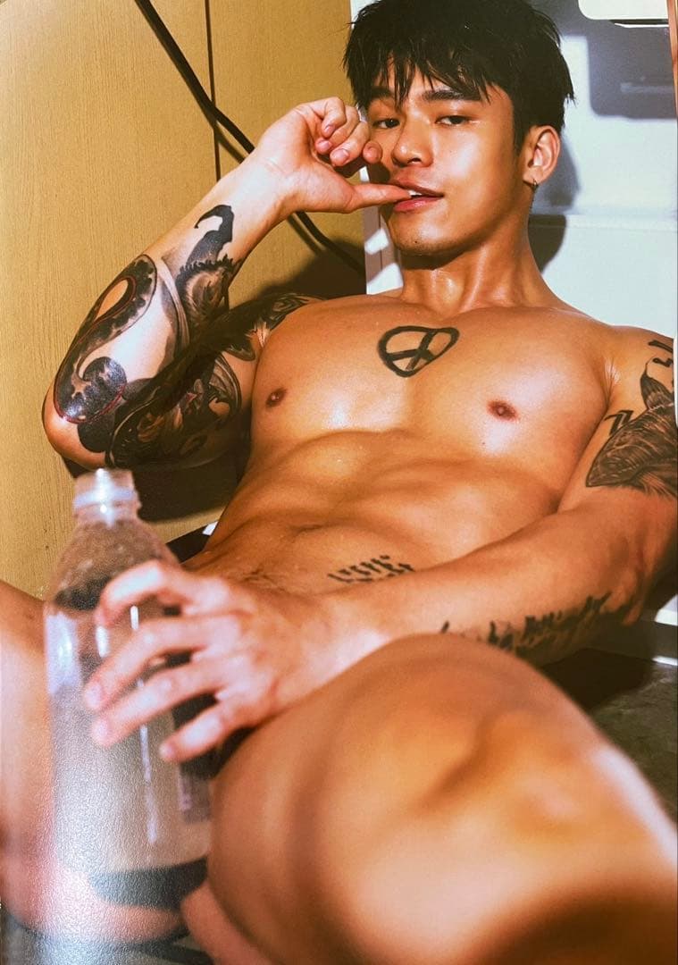 台湾男性写真集　TIMOTHY'S FIGURE 晏人物攝影集
