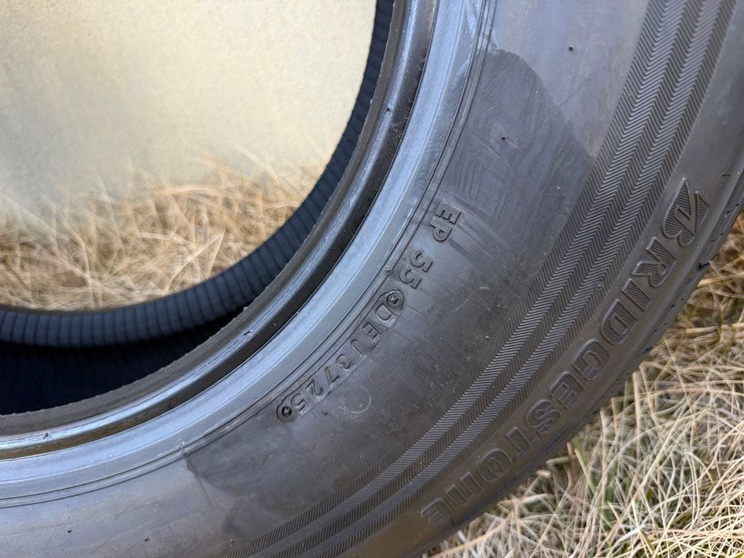 ハイエース 新車外し タイヤ 195/80R15 107/105S LT