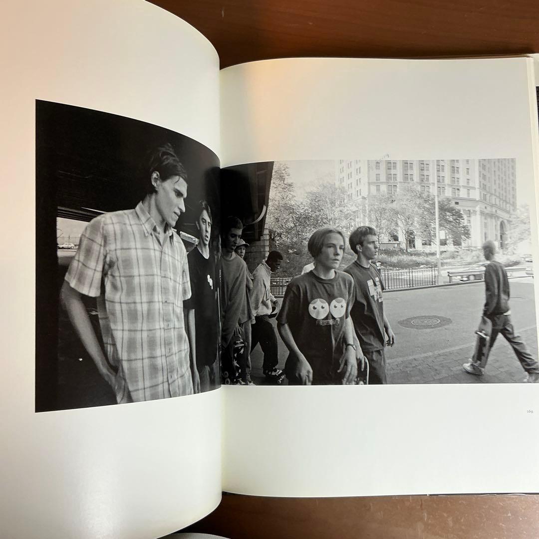 OUT & ABOUT Ari Marcopoulos 写真集