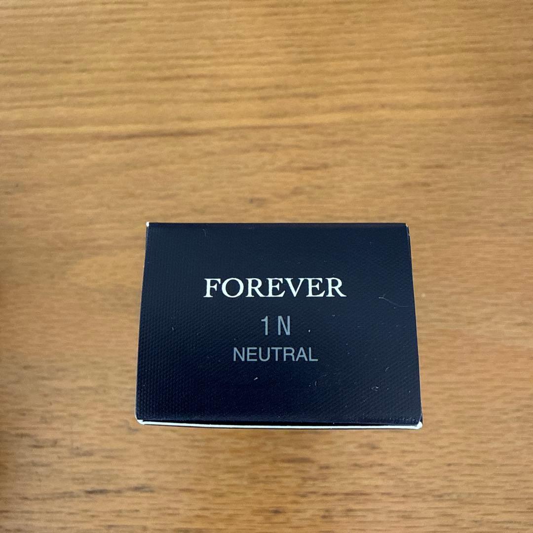 新品 DIOR FOREVER リキッドファンデーション 30ml 1N
