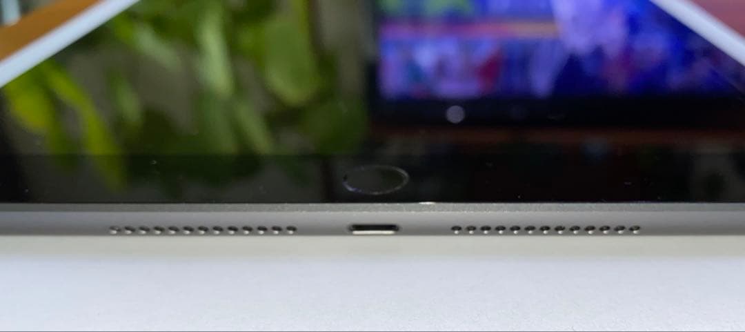 iPad 第9世代 64GB Wi-Fiモデル スペースグレイ