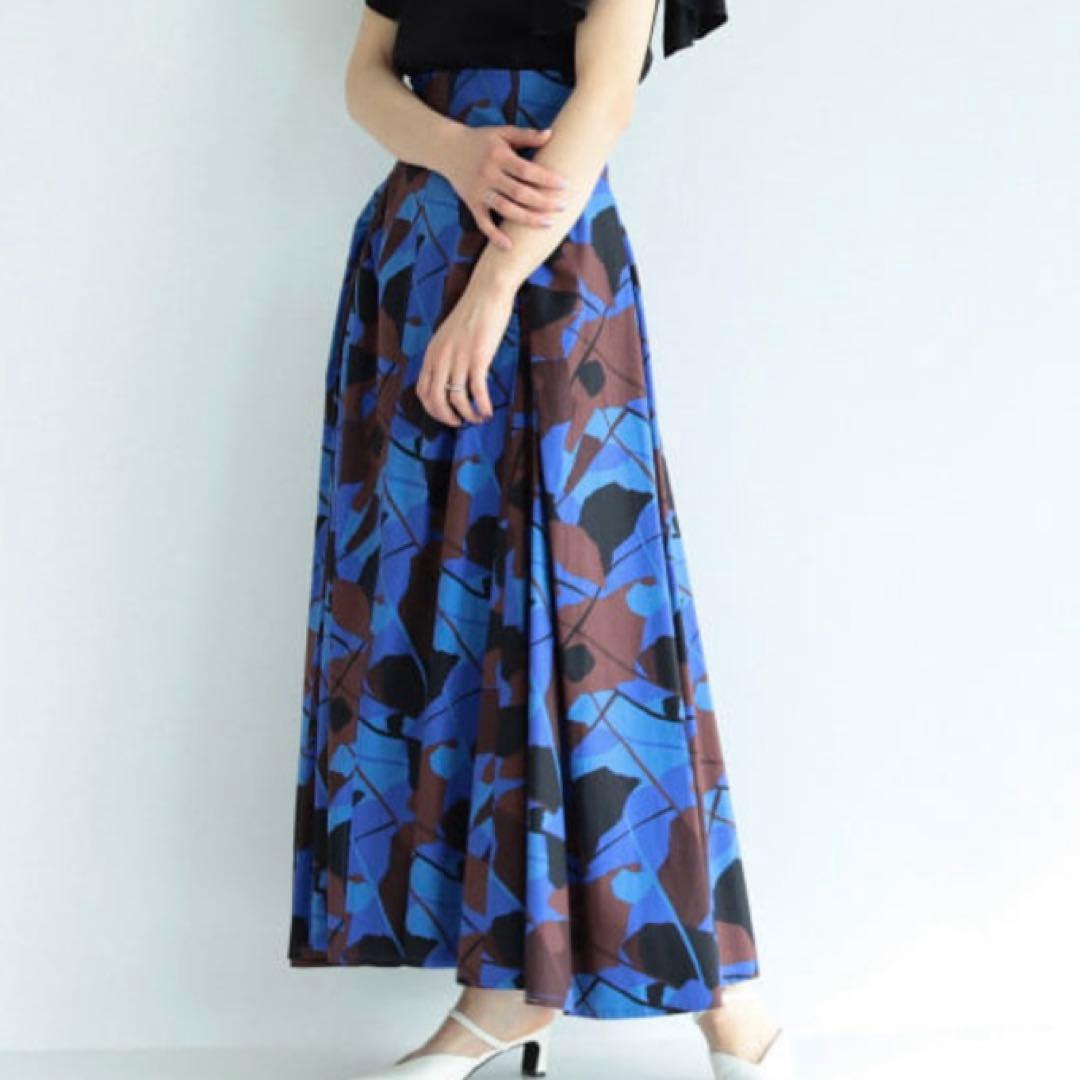 定価1.9万【Ray BEAMS 】ロングフレアスカート　M マキシ丈　青　総柄
