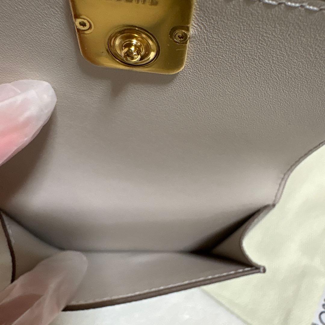 【未使用】LOEWE ロエベ 三つ折り財布