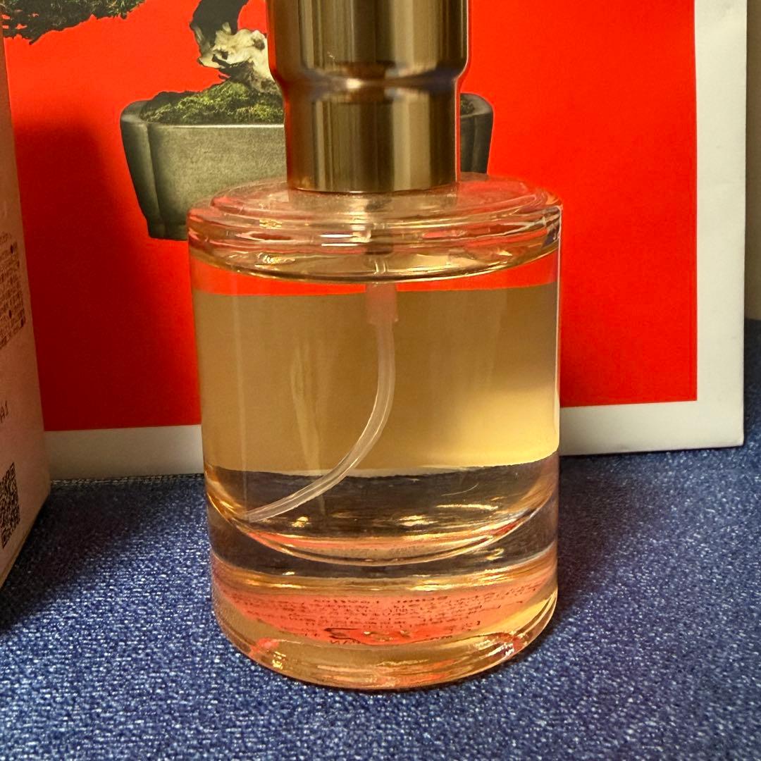 AHRES Sound Skin Perfume ユニセックス　香水