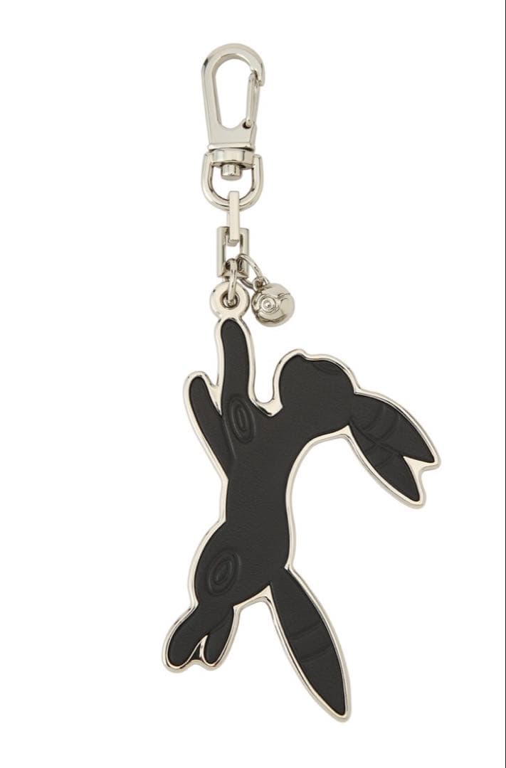 完売品　ポケモンセンター 本革　キーホルダーセット(ピカチュウ+ブラッキー)