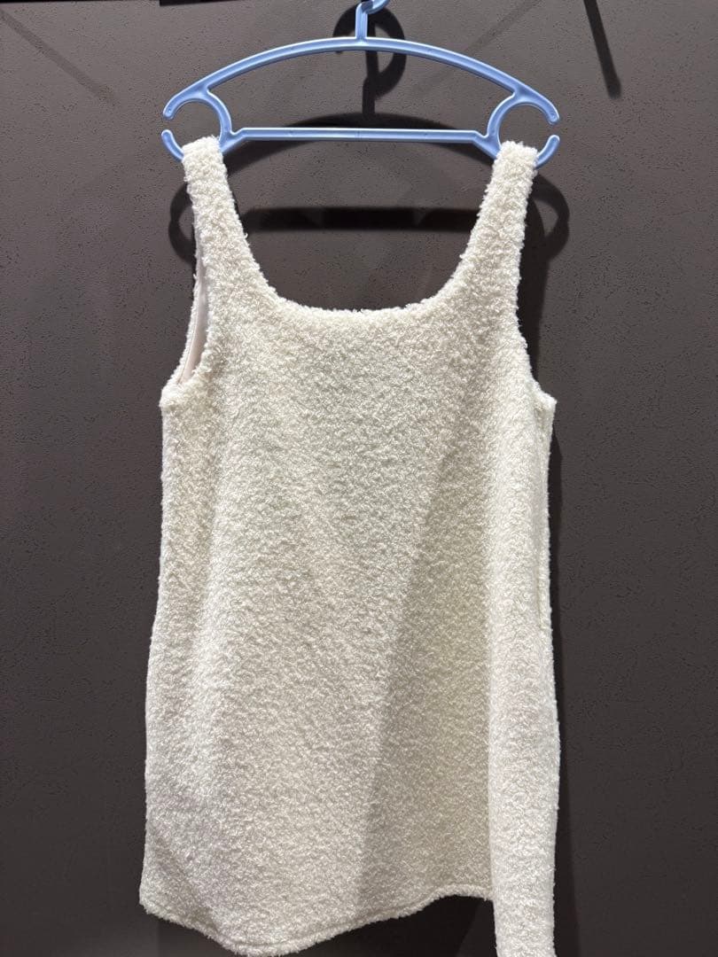 pois square poodle onepiece ホワイト　新品未使用