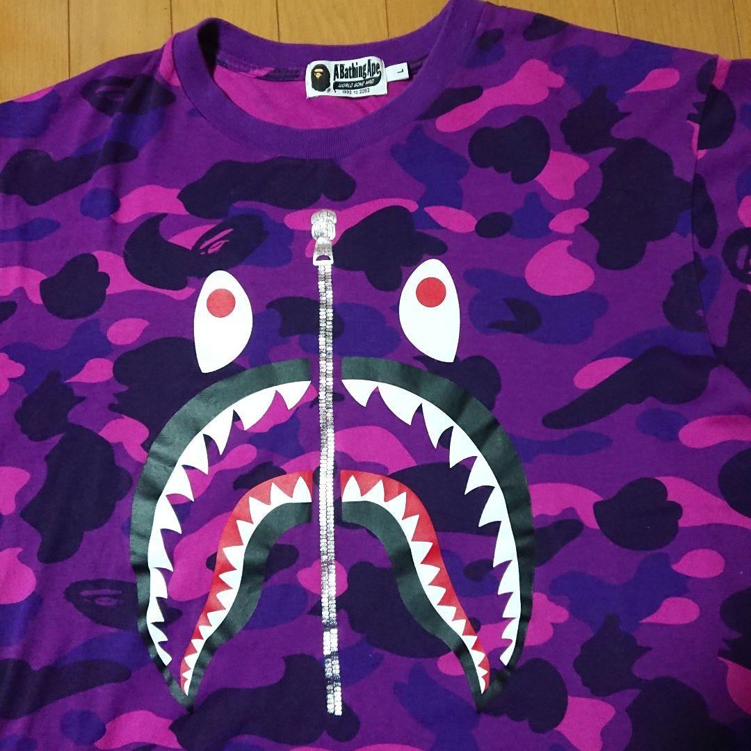A BATHING APE ビックプリントパープルカモフラＴシャツ
