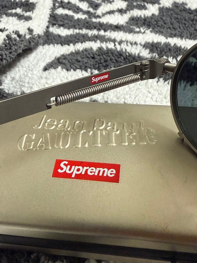 シュプリーム　supreme×Jean Paul Gaultier サングラス