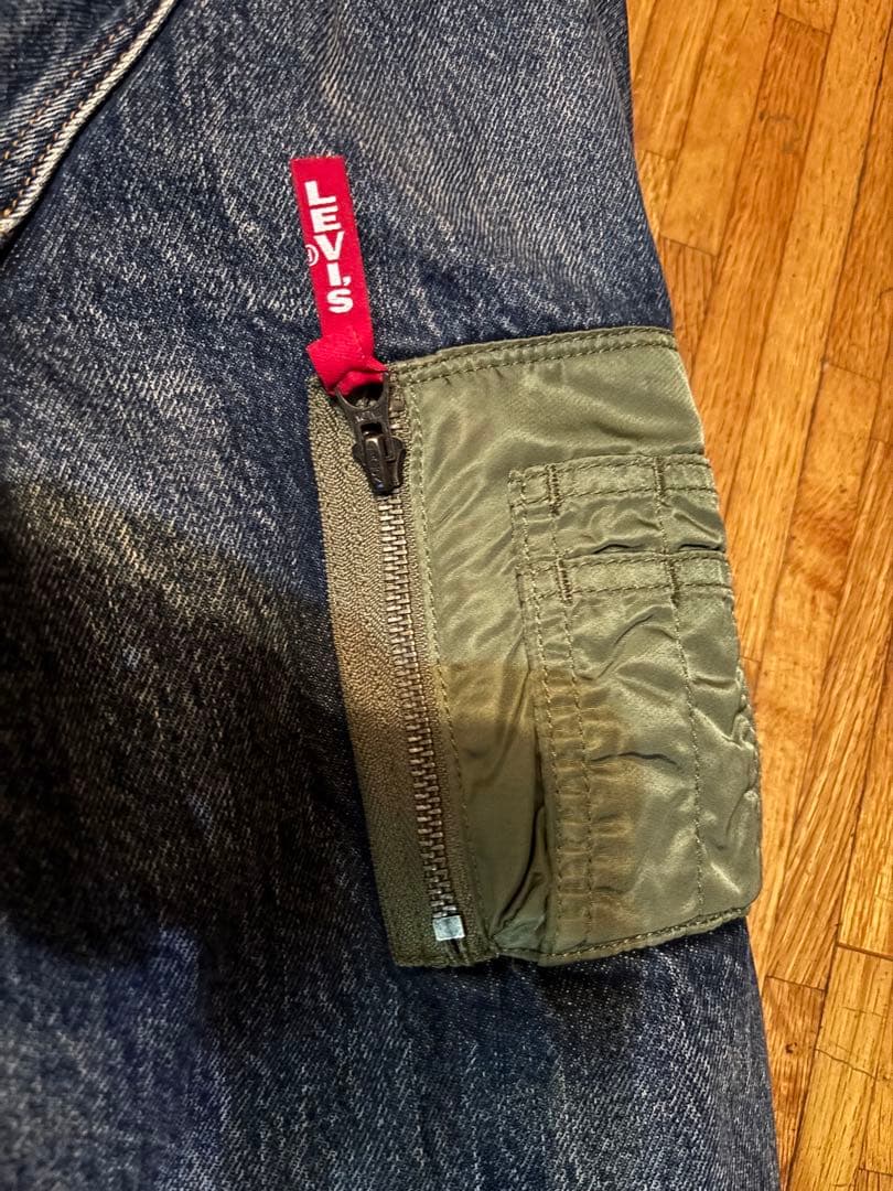 LEVI'S MA-1スタイルジャケット Mサイズ