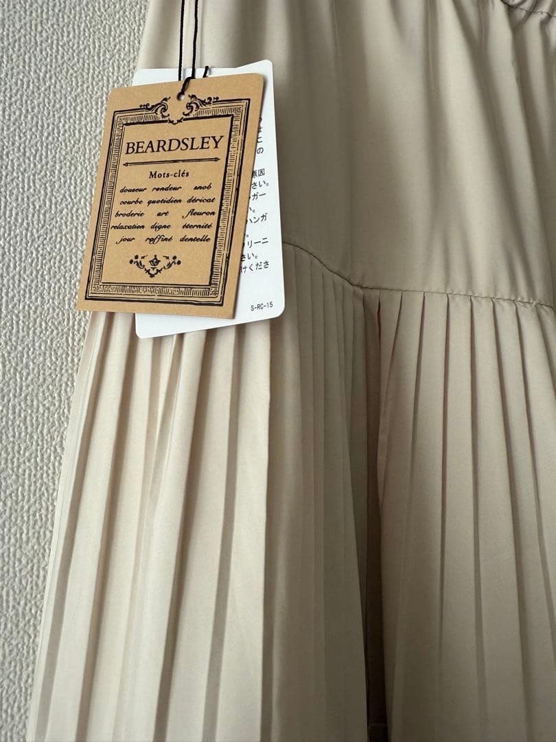 BEARDSLEY ビアズリー プリーツティアードスカート doudou