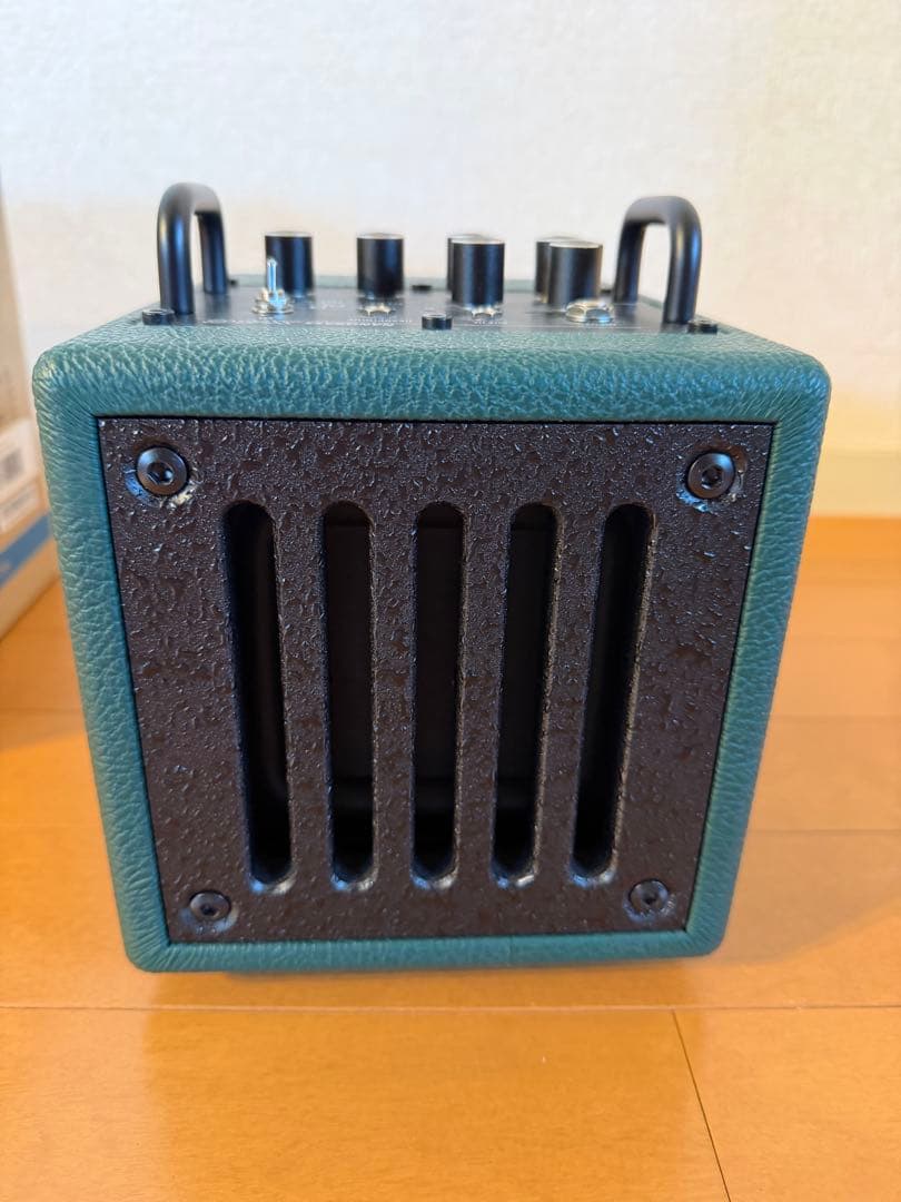 PHIL JONES BASS X4C ベースアンプ　グリーン